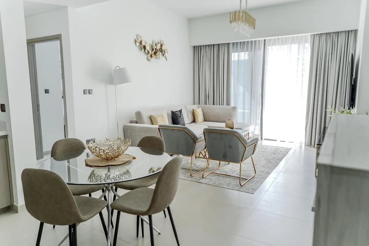 Clever Guest Act One Apartment Dubai United Arab Emirates